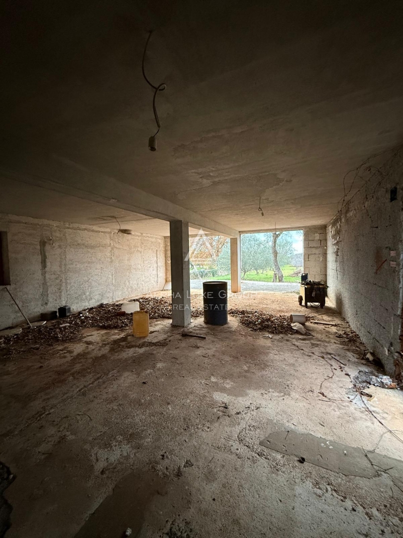 Istria, Rovigno – Casa con potenziale sviluppo