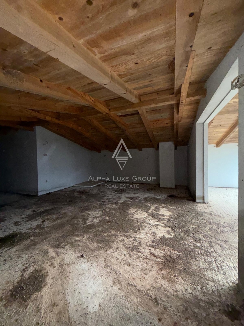 Istria, Rovigno – Casa con potenziale sviluppo