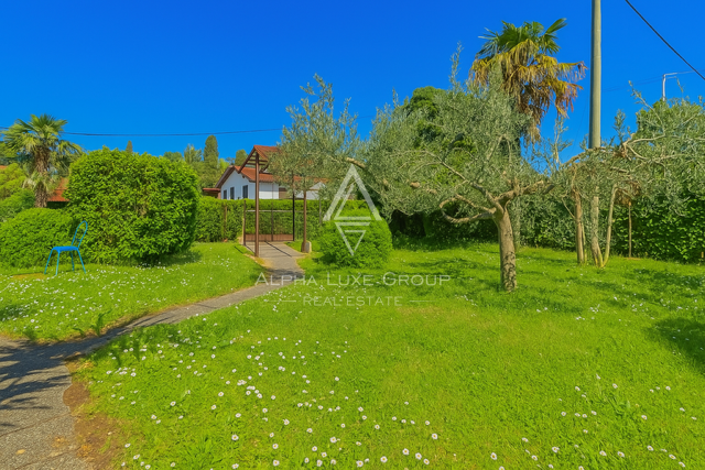 Istria, Umag: Casa 80 m spiaggia grande giardino