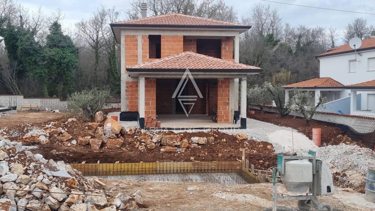 Istria, Parenzo: Villa moderna con piscina vicino mare