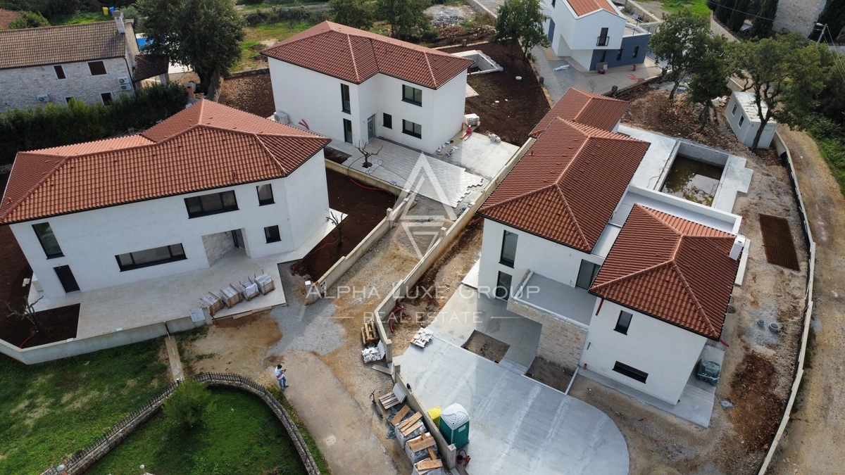 Istria, Sv. Lovreč, Moderna villa di alta qualità con piscina e giardino mediterraneo