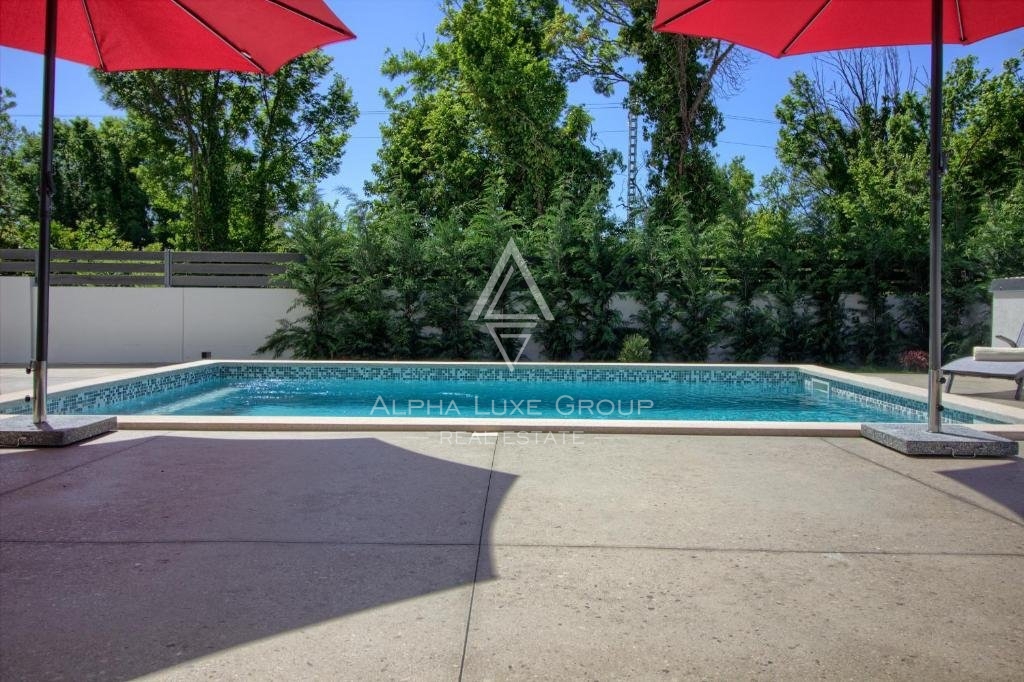 Istria, Ližnjan, Villa moderna con piscina e vista panoramica