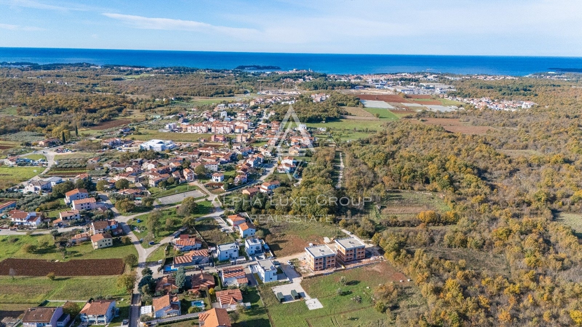 Istria, Poreč – Moderno appartamento al primo piano, 3 km dal centro città, in costruzione