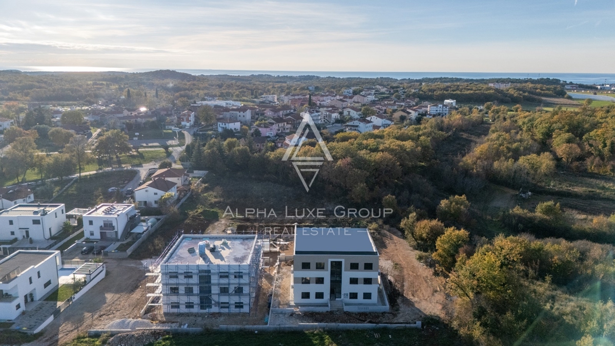 Istria, Poreč – Moderno appartamento al primo piano, 3 km dal centro città, in costruzione