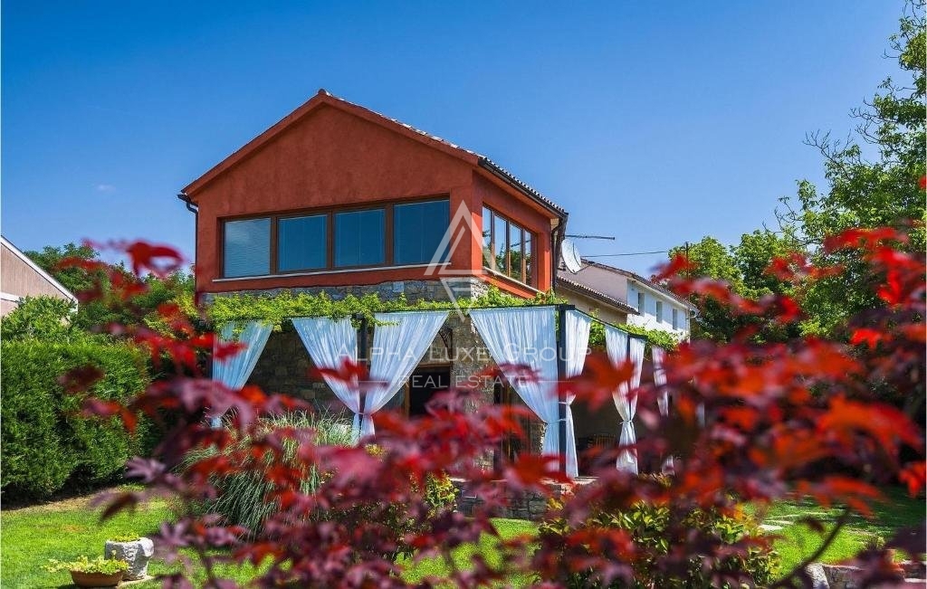 Istria, Buzet – Affascinante villa rustica con piscina e ampio giardino