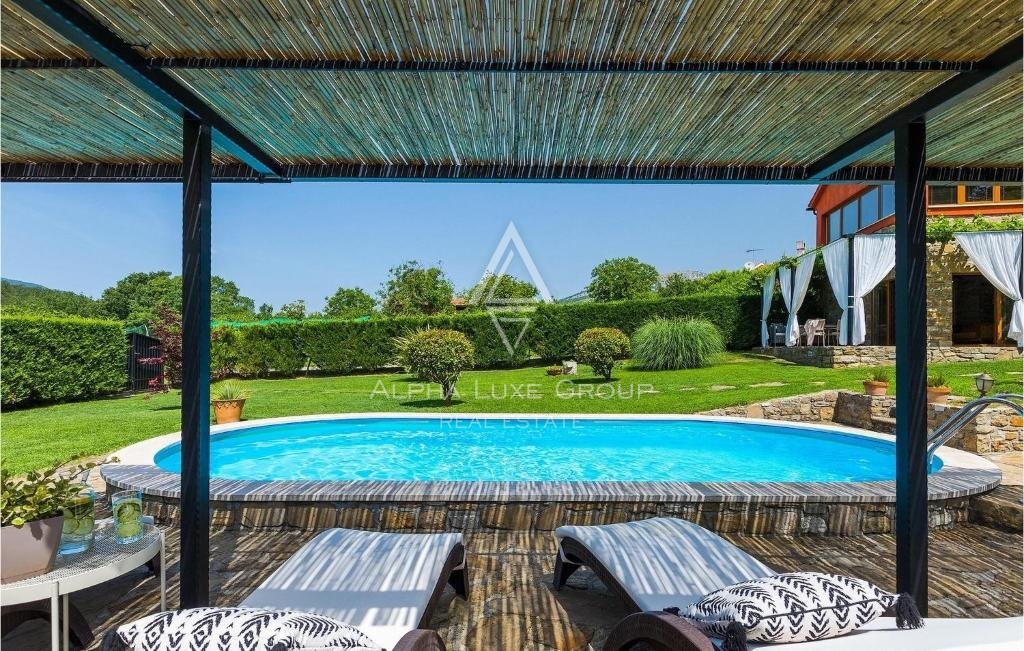 Istria, Buzet – Affascinante villa rustica con piscina e ampio giardino