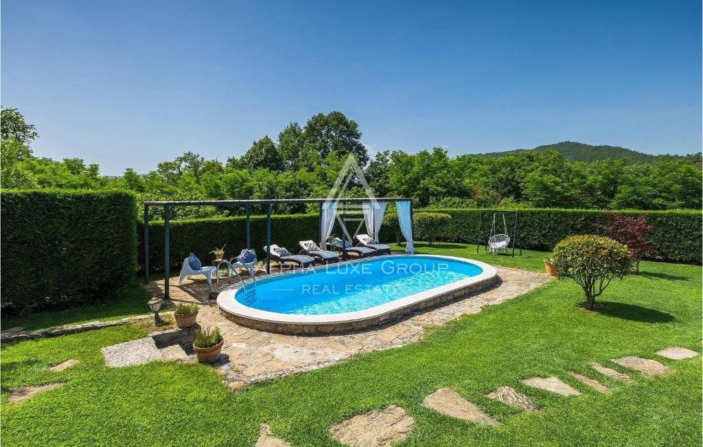 Istria, Buzet – Affascinante villa rustica con piscina e ampio giardino