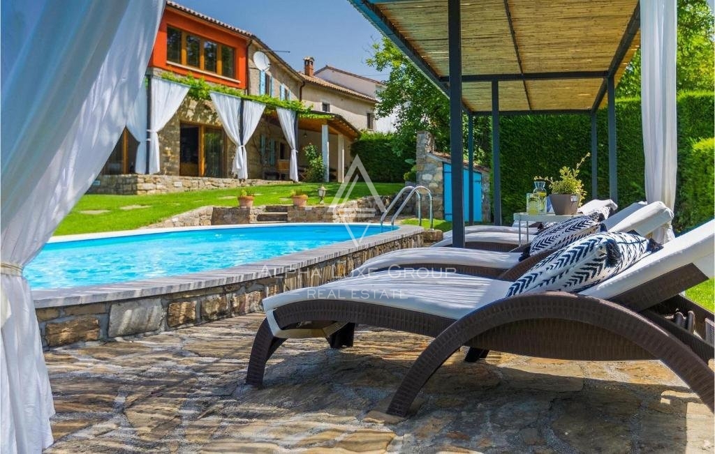 Istria, Buzet – Affascinante villa rustica con piscina e ampio giardino