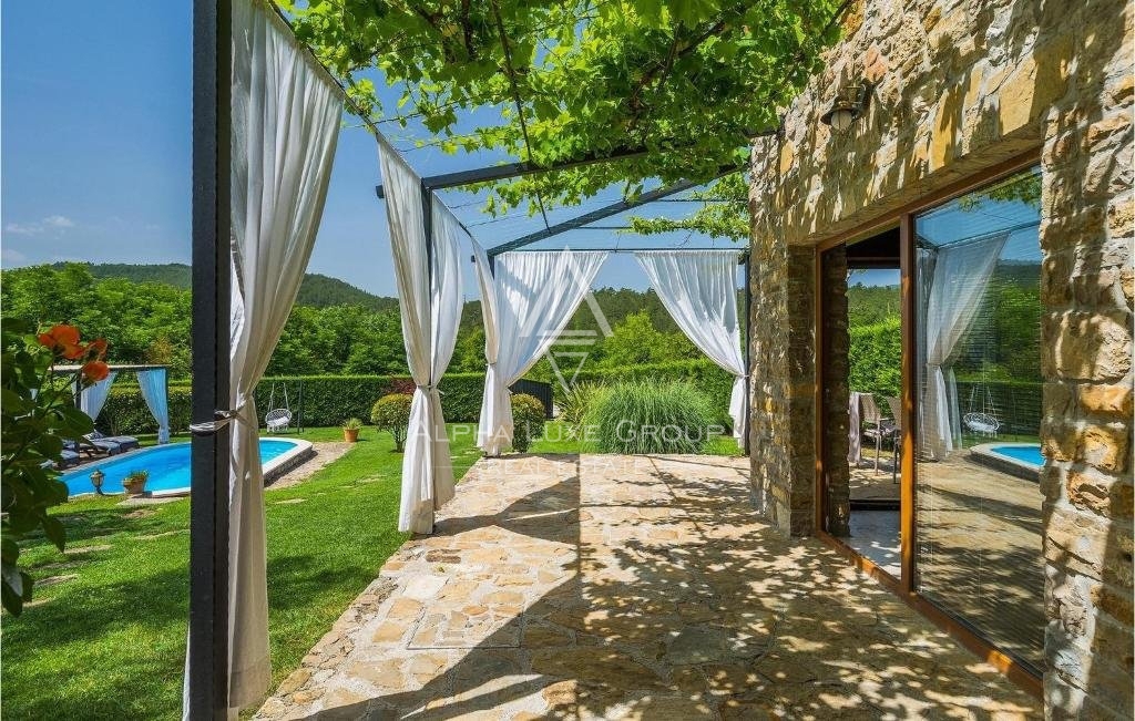 Istria, Buzet – Affascinante villa rustica con piscina e ampio giardino