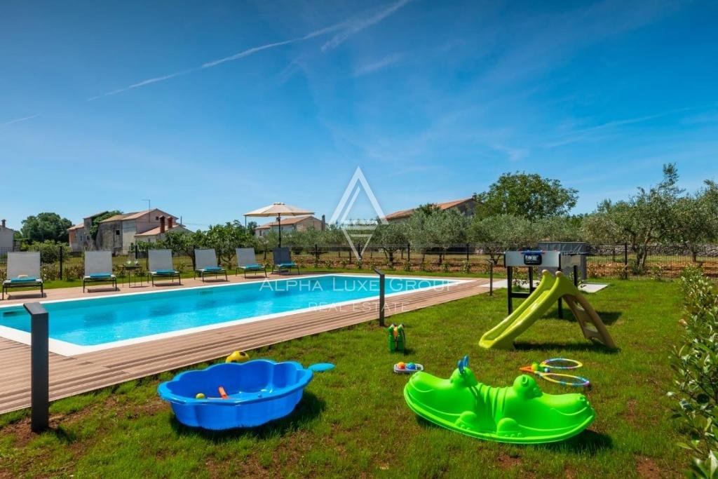 Istria, Svetvinčenat - Villa di nuova costruzione con piscina riscaldata