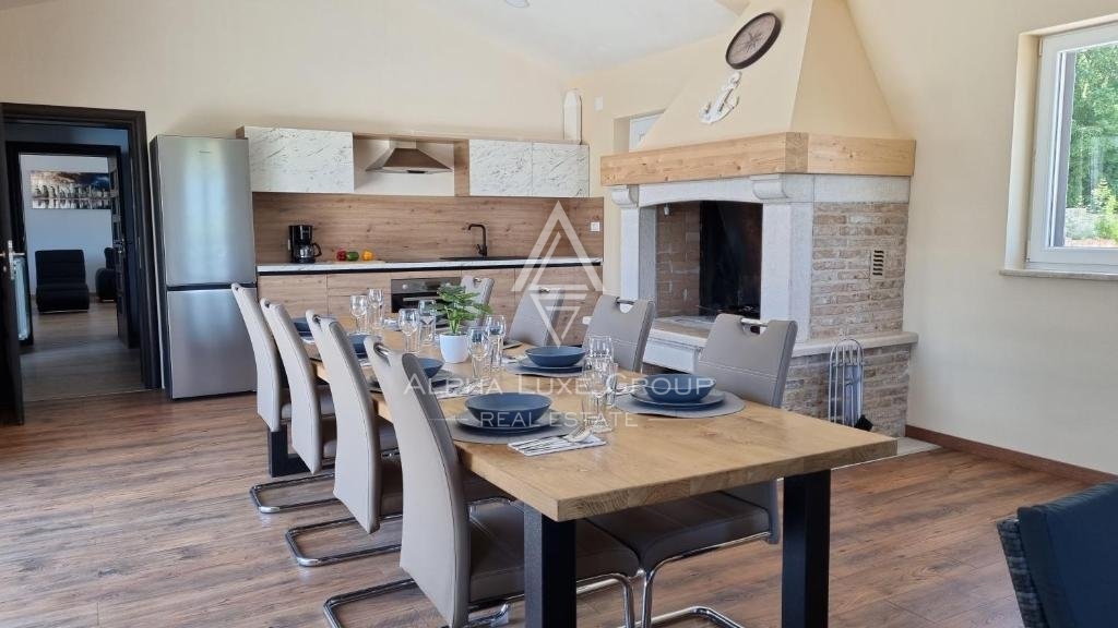 Labin - Villa incantevole con piscina situata vicino a Labin