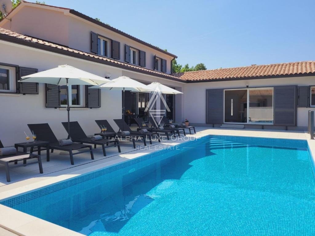 Labin - Villa incantevole con piscina situata vicino a Labin