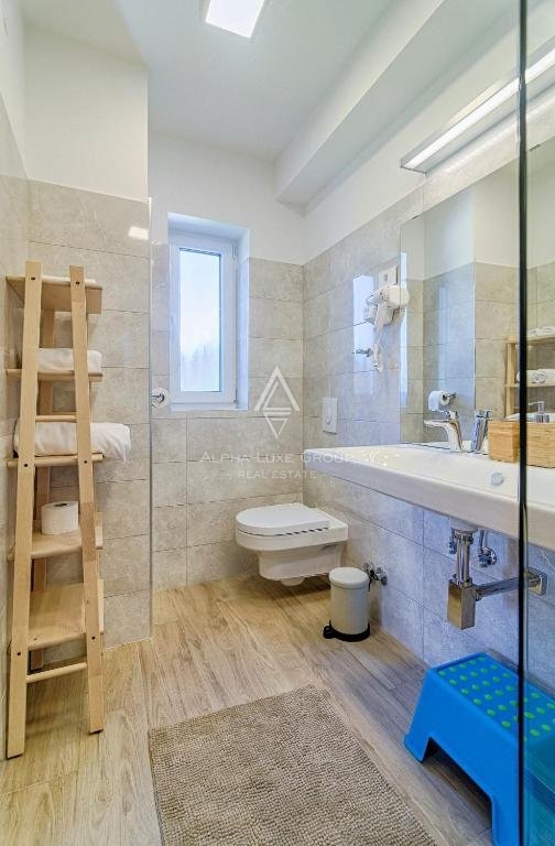 Fažana - Villa moderna e spettacolare con ampio giardino in vendita