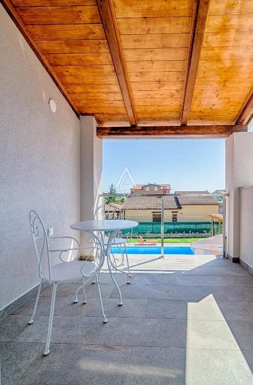 Fažana - Villa moderna e spettacolare con ampio giardino in vendita