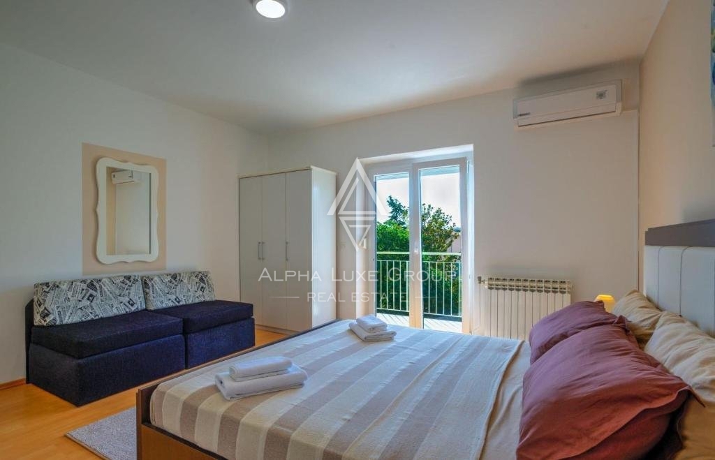 Pula, Istria: Ampia casa familiare a Valdebek con piscina