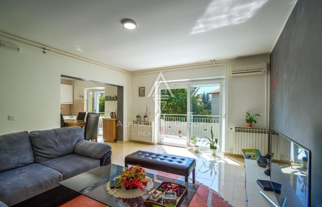 Pula, Istria: Ampia casa familiare a Valdebek con piscina