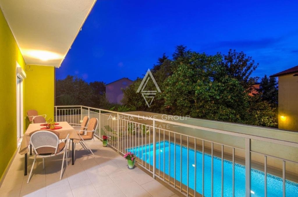 Pula, Istria: Ampia casa familiare a Valdebek con piscina