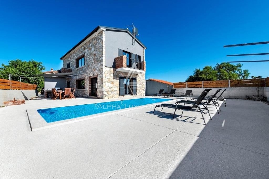 Kanfanar, Istria - Magnifica villa in pietra con piscina aspetta nuovi proprietari