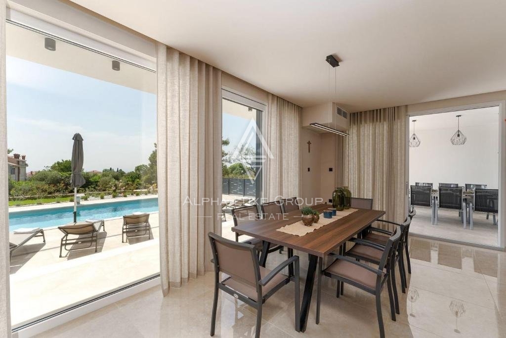 Poreč, Istria - Moderna Villa con Splendide Vedute sul Mare