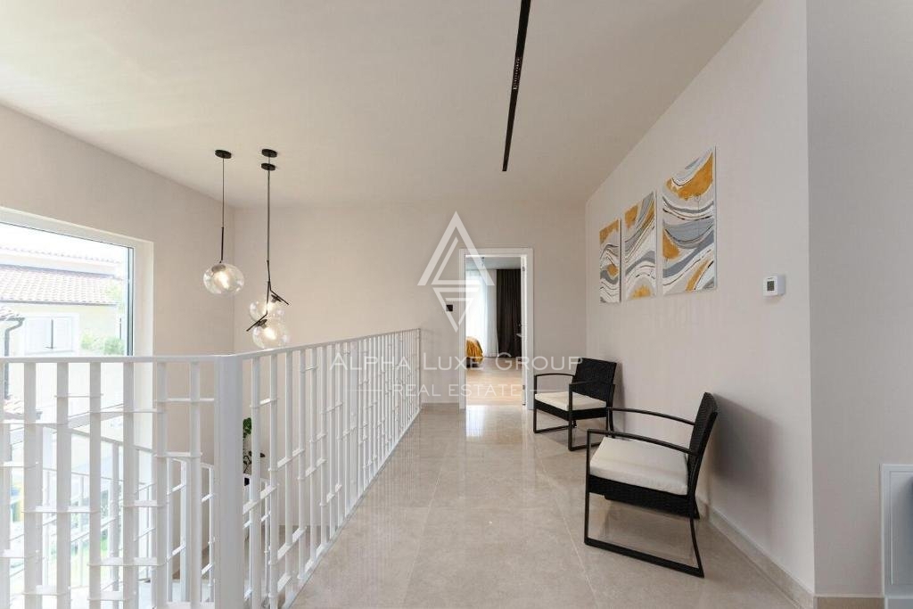 Poreč, Istria - Moderna Villa con Splendide Vedute sul Mare