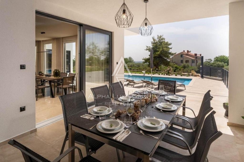 Poreč, Istria - Moderna Villa con Splendide Vedute sul Mare