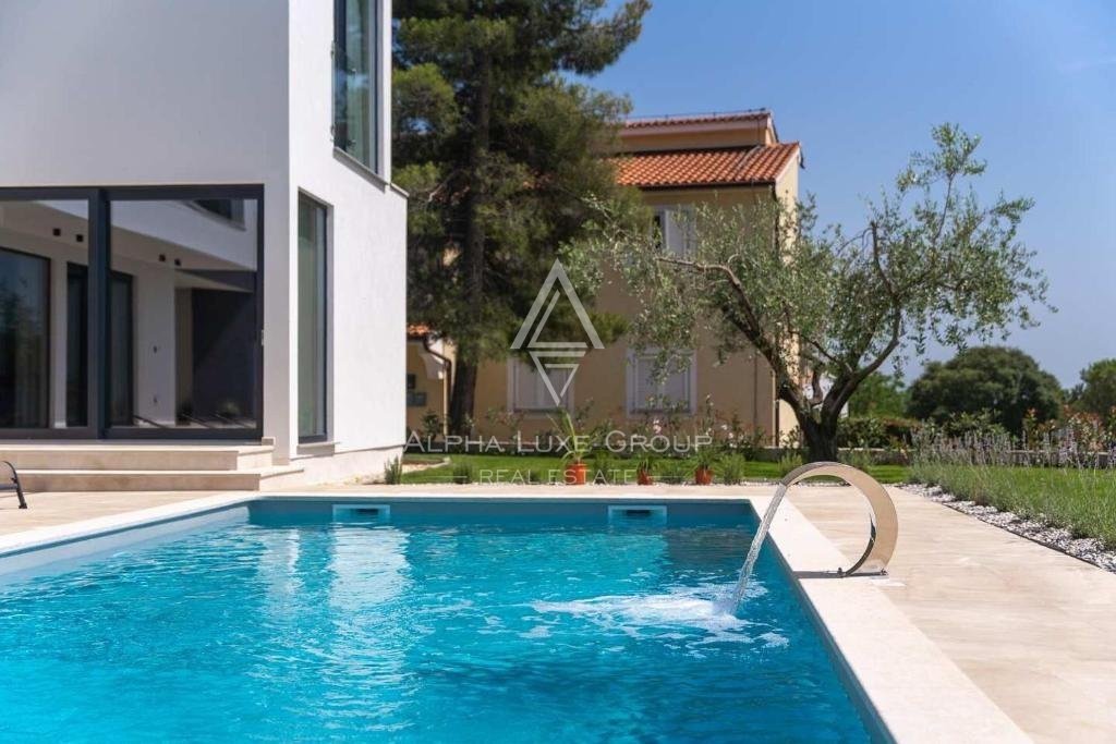 Poreč, Istria - Moderna Villa con Splendide Vedute sul Mare