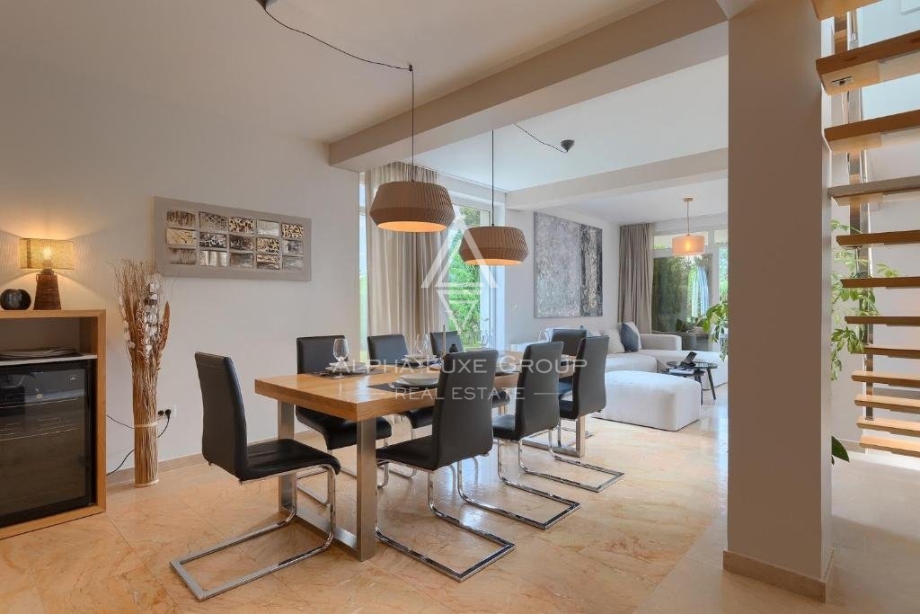 Istria, Žminj - Villa raffinata con piscina coperta e area benessere in vendita