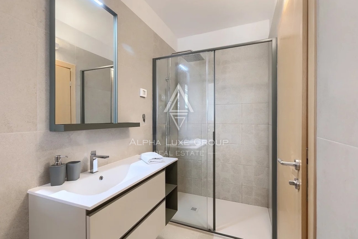 Istria, Žminj - Villa raffinata con piscina coperta e area benessere in vendita