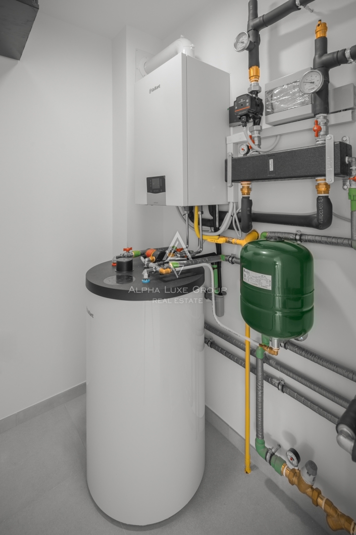 Spazioso appartamento in un nuovo edificio con vista mare, Rovigno, ISTRIA