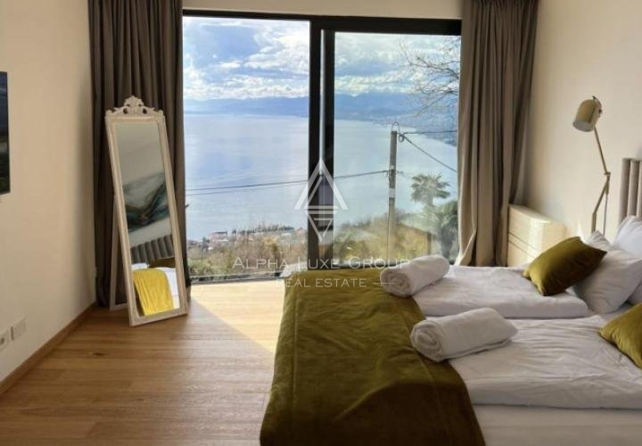Bella villa con pisci Opatija
