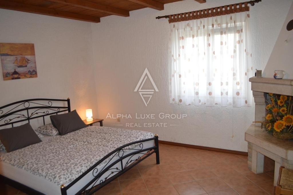 Casa con due appartamenti, Istria, Parenzo