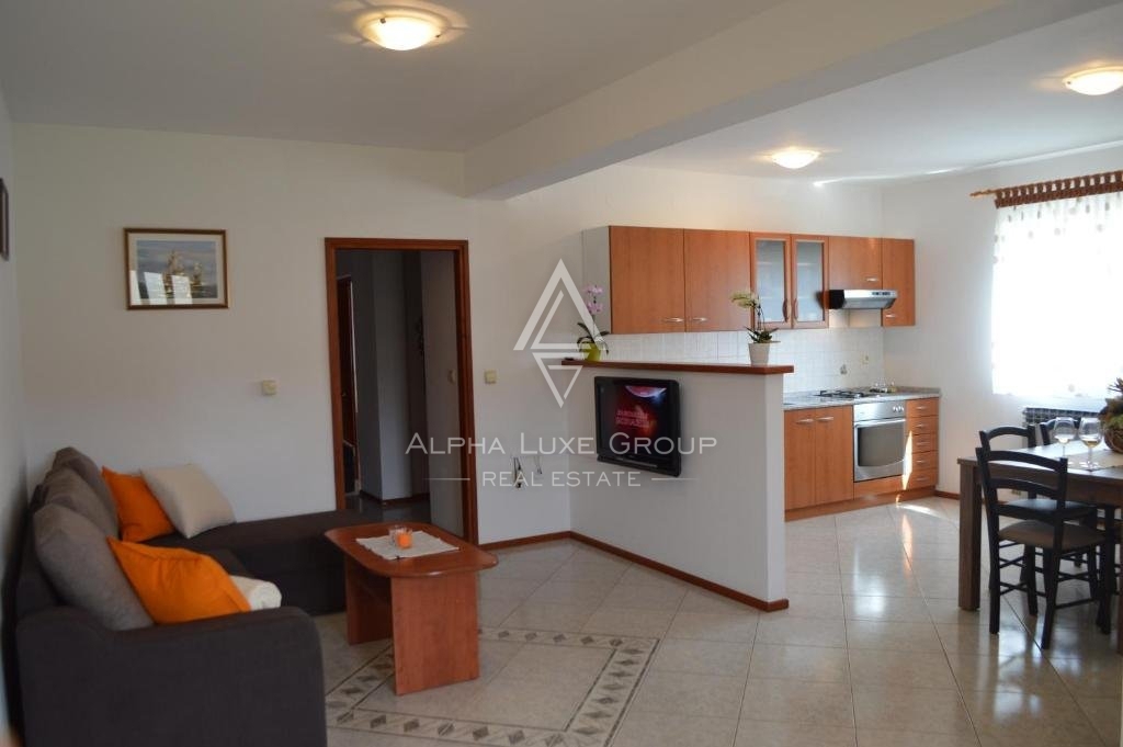 Casa con due appartamenti, Istria, Parenzo