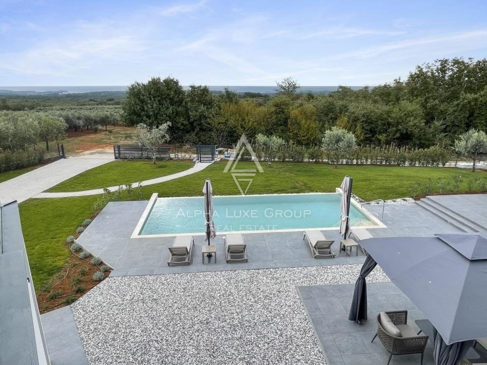 Villa moderna con piscina immersa nel verde e vista mare, Istria, Parenzo