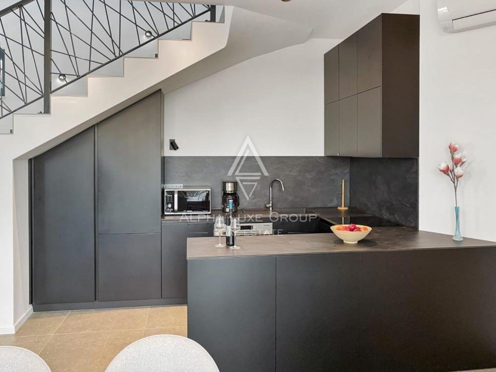 Villa moderna con piscina immersa nel verde e vista mare, Istria, Parenzo