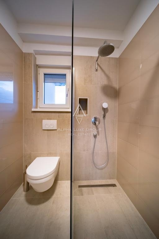 RAB, LOPAR, MODERNA VILLA CON VISTA MARE