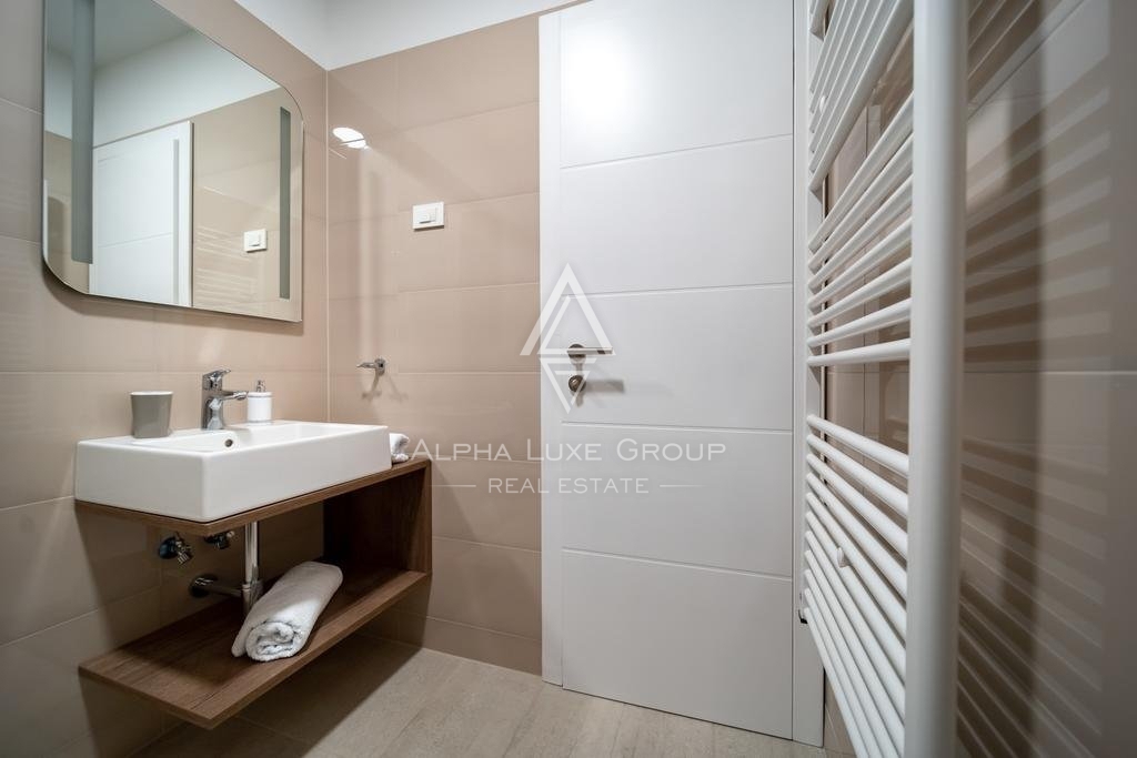 RAB, LOPAR, MODERNA VILLA CON VISTA MARE