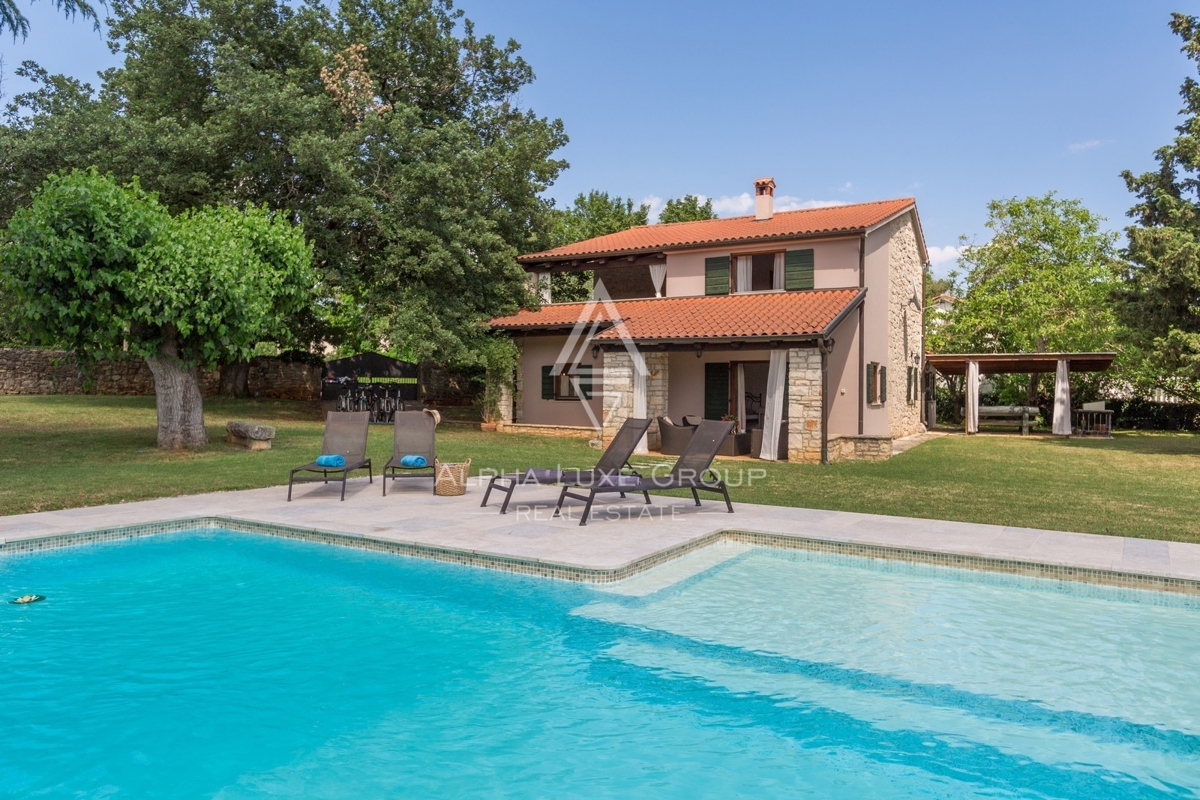 Istria, Parenzo, Villa ristrutturata con piscina