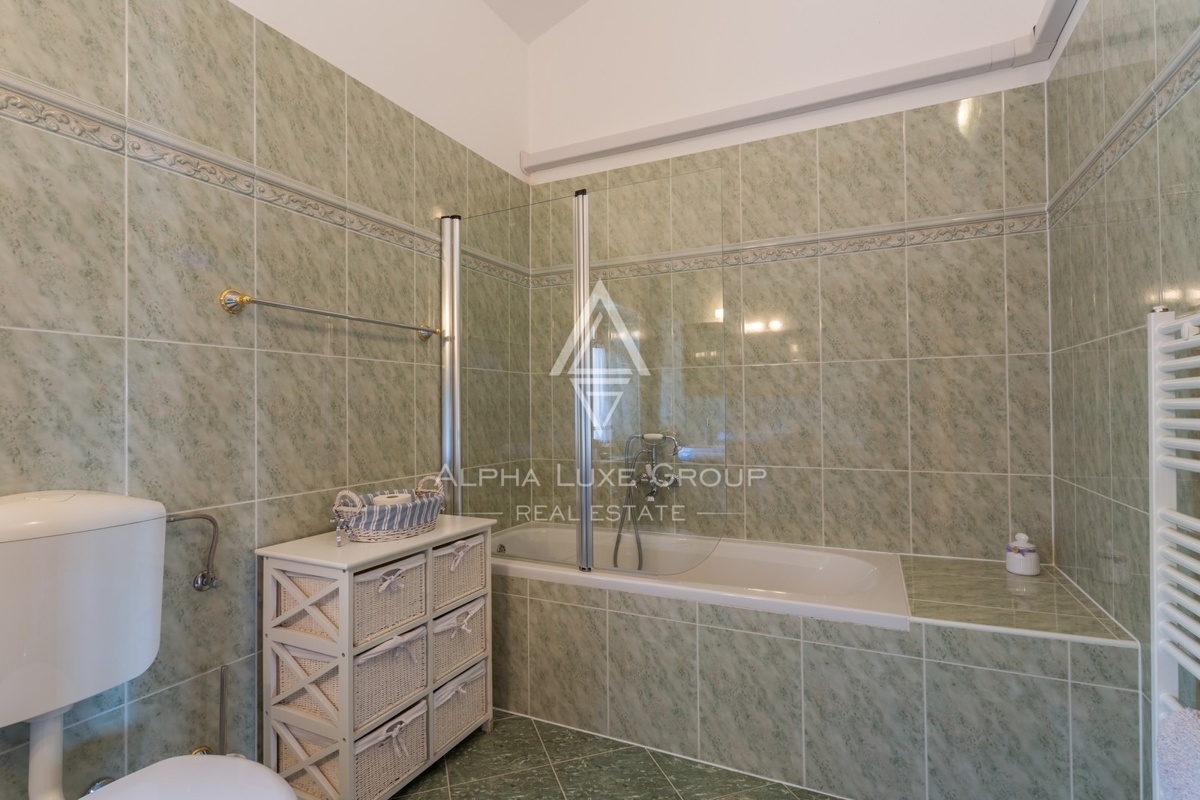 Istria, Parenzo, Villa ristrutturata con piscina