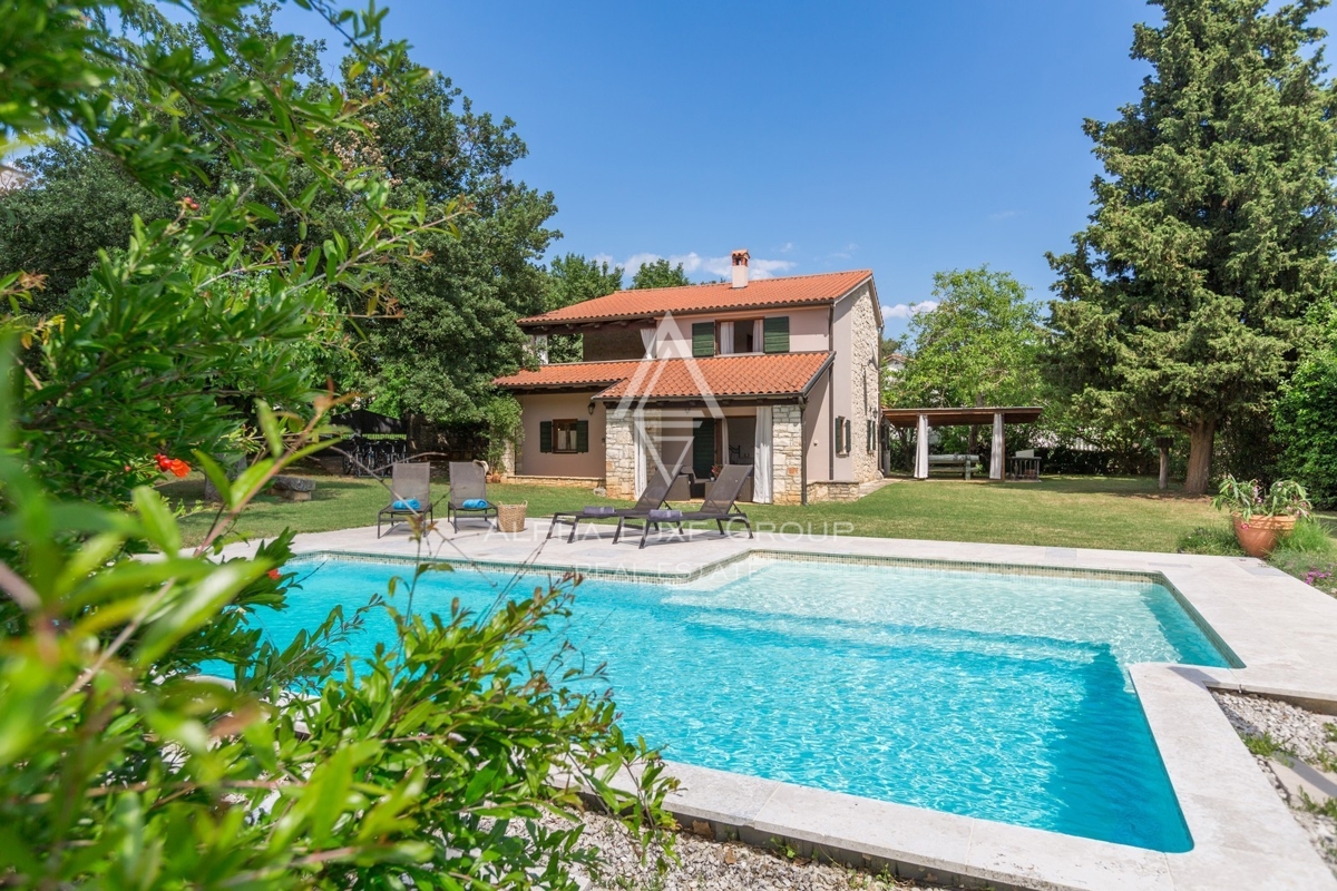 Istria, Parenzo, Villa ristrutturata con piscina