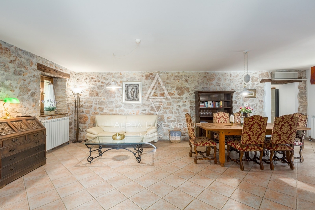 Istria, Parenzo, Villa ristrutturata con piscina