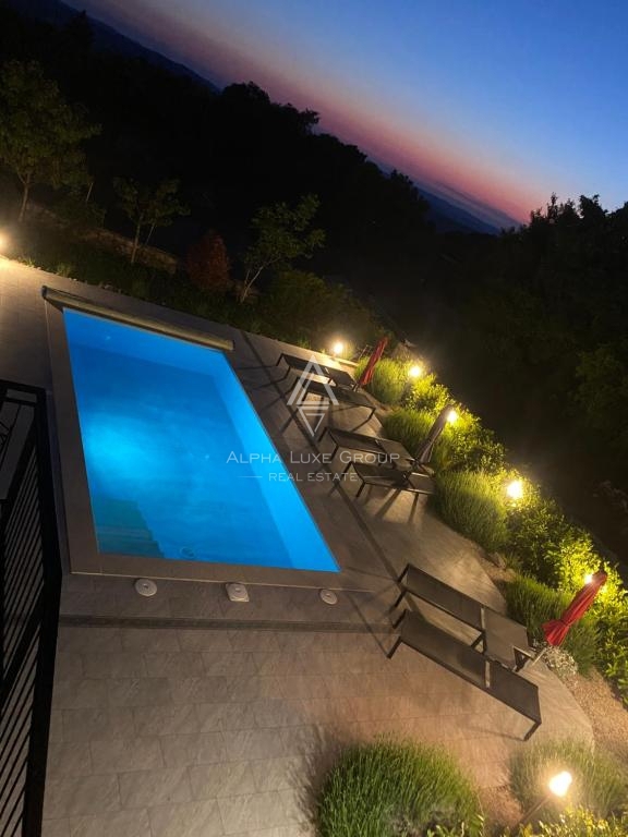Brest, Istria – Due case affascinanti con piscina e vista