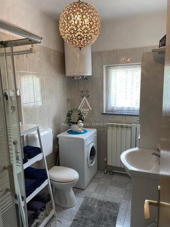 Brest, Istria – Due case affascinanti con piscina e vista