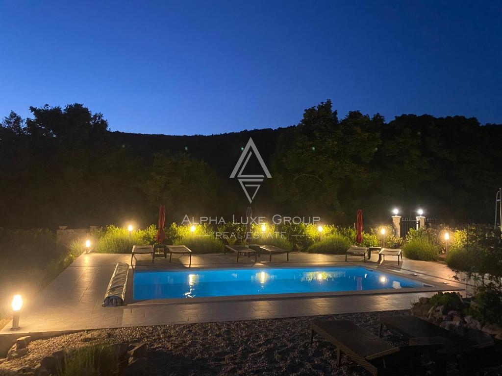 Brest, Istria – Due case affascinanti con piscina e vista