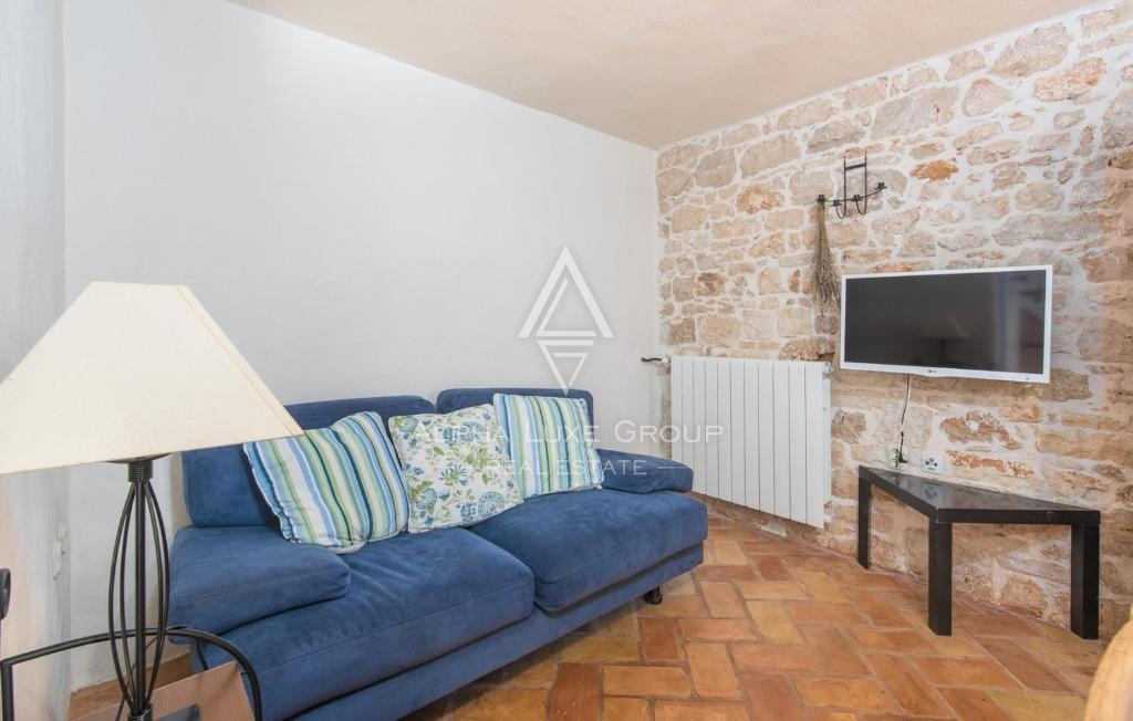 Poreč, Istria: Tenuta in pietra con piscina e dependance