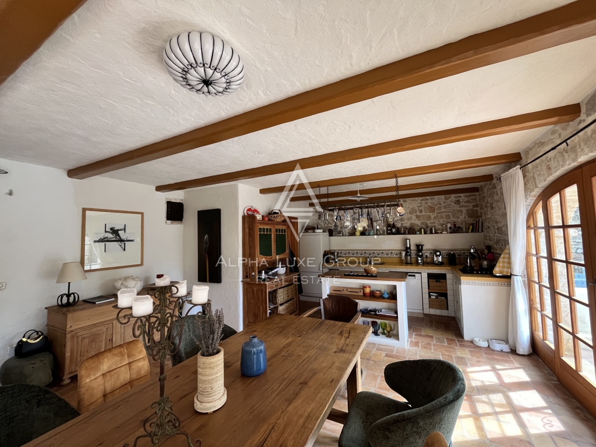 Poreč, Istria: Tenuta in pietra con piscina e dependance