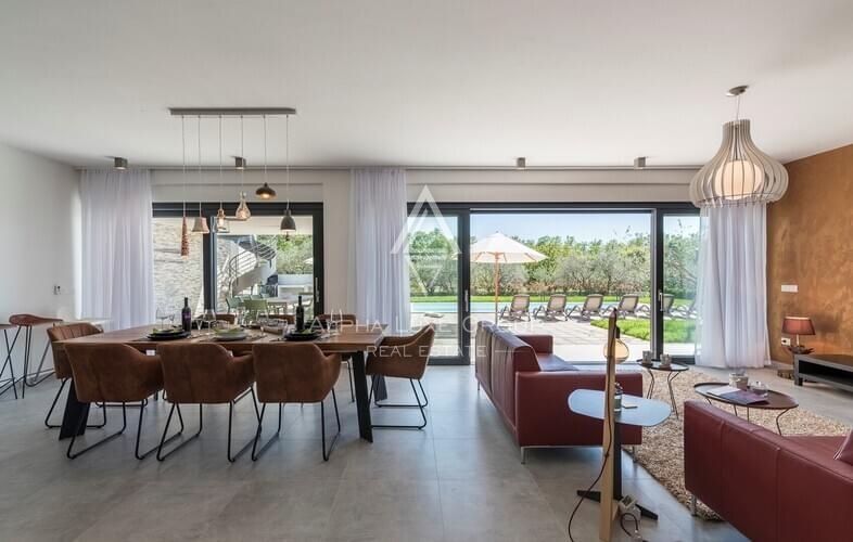 Casa Novigrad, 248m2