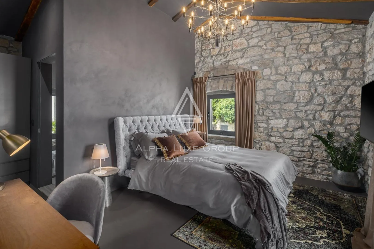 Istria, Poreč: Moderna casa in pietra vicino costa