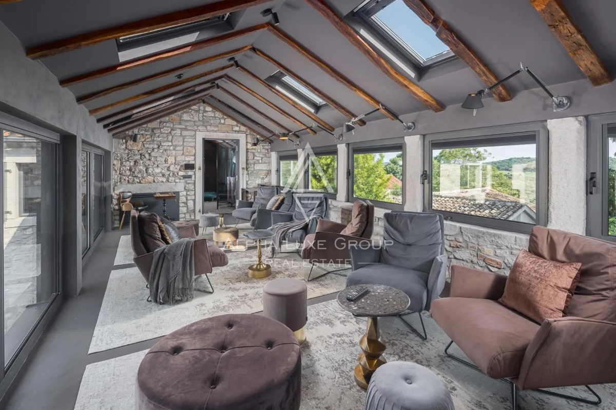 Istria, Poreč: Moderna casa in pietra vicino costa