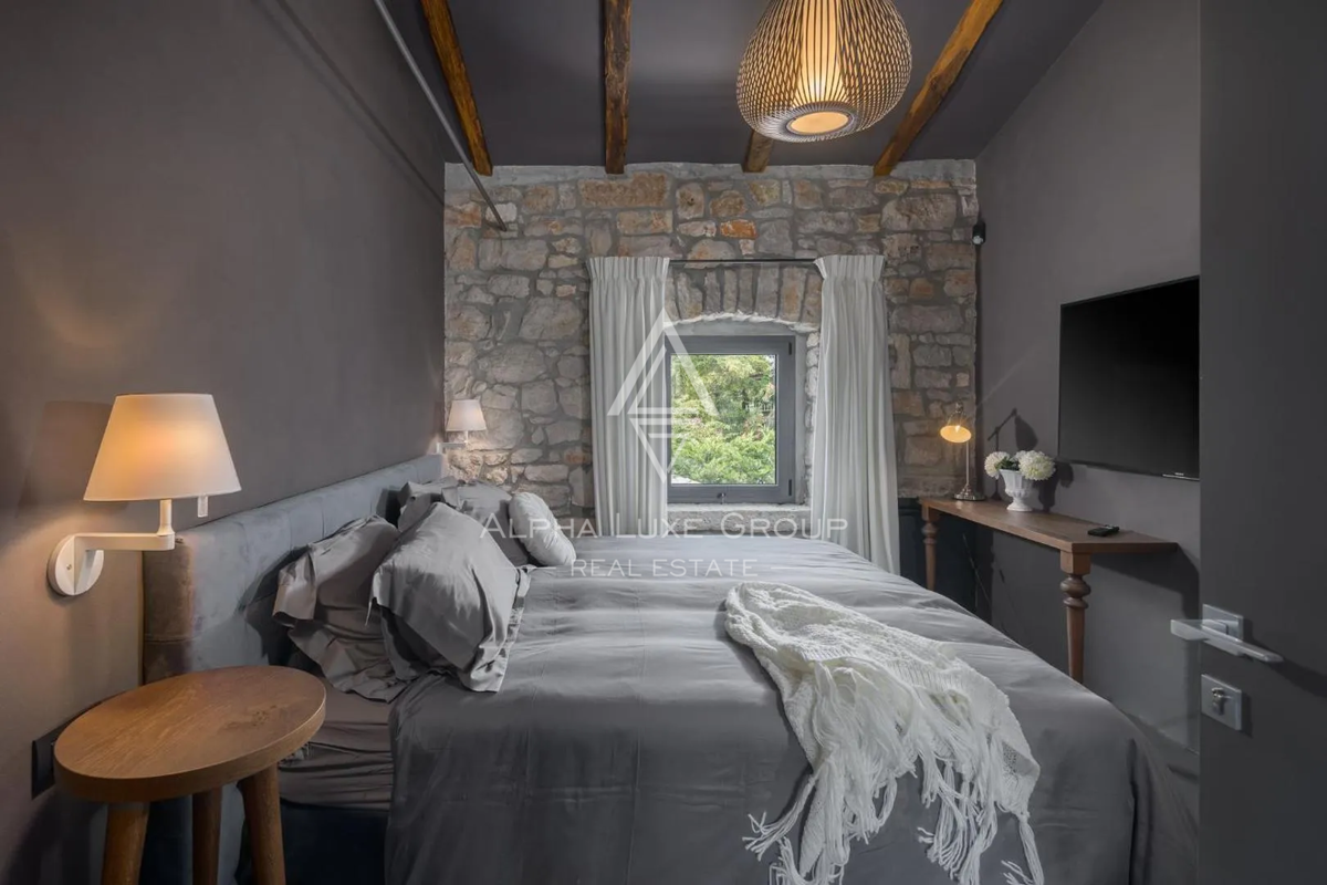 Istria, Poreč: Moderna casa in pietra vicino costa