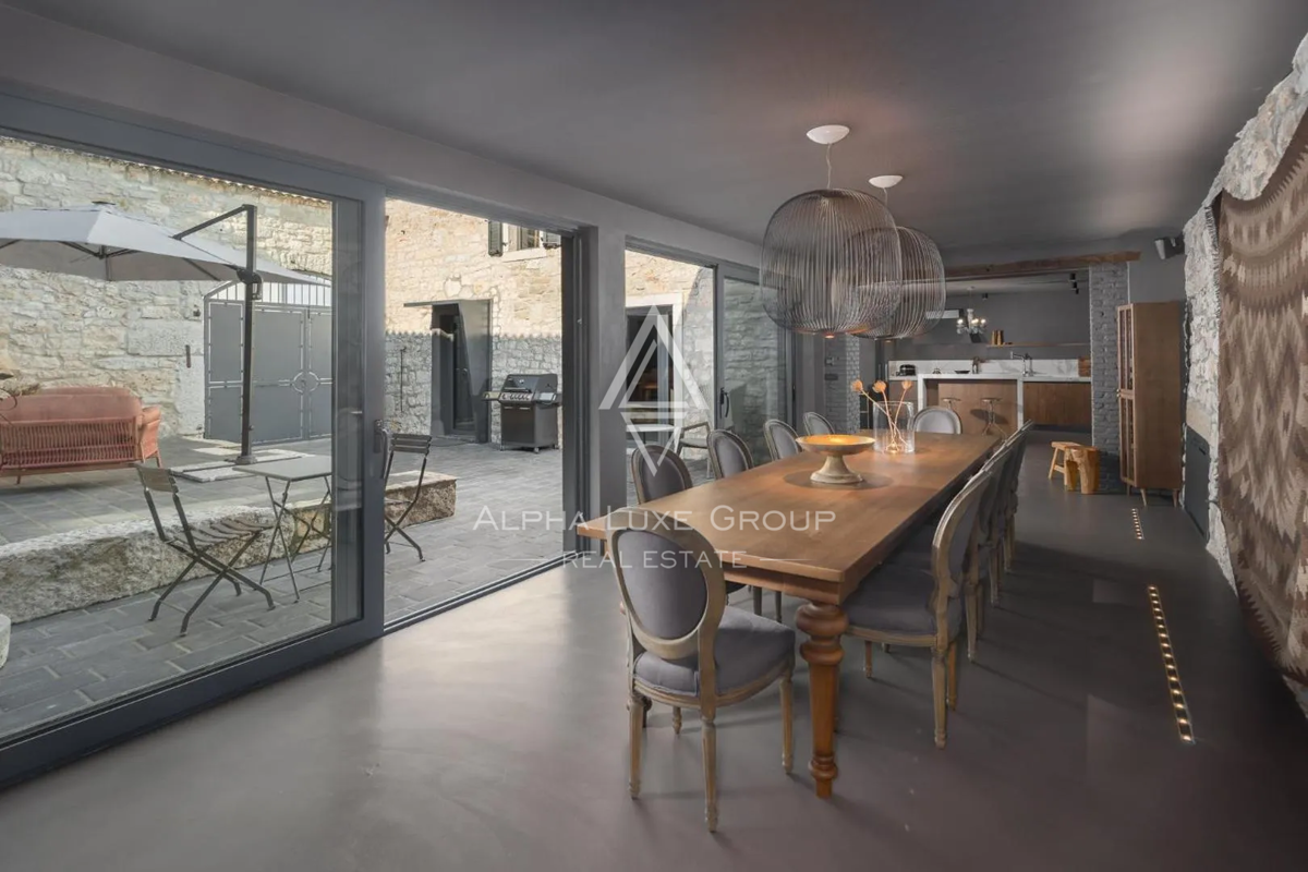 Istria, Poreč: Moderna casa in pietra vicino costa